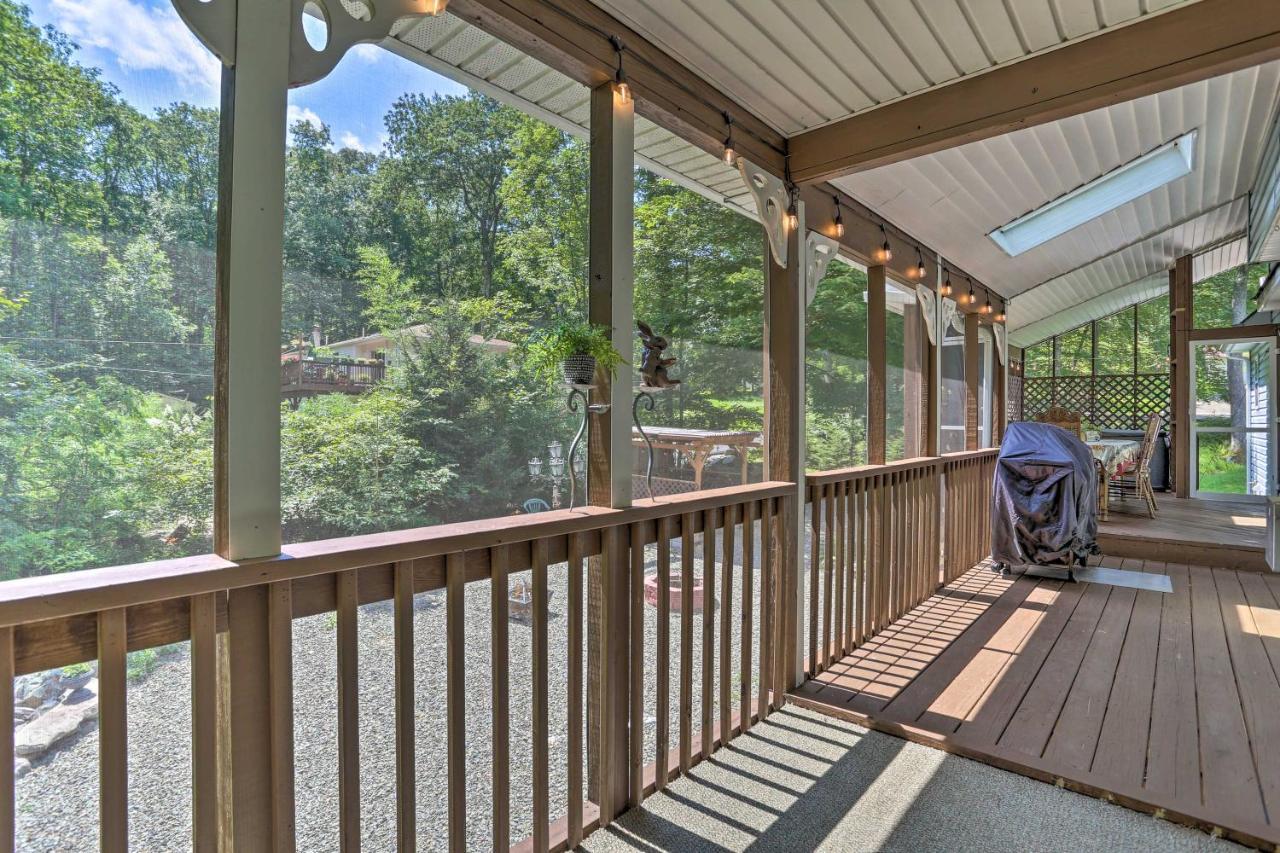Henryville Home With Hot Tub About 5 Mi To Camelback! Exterior foto